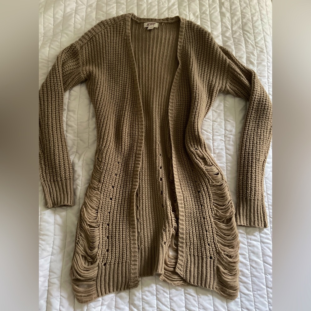 ArizonaJeans distressed cardigan, size med